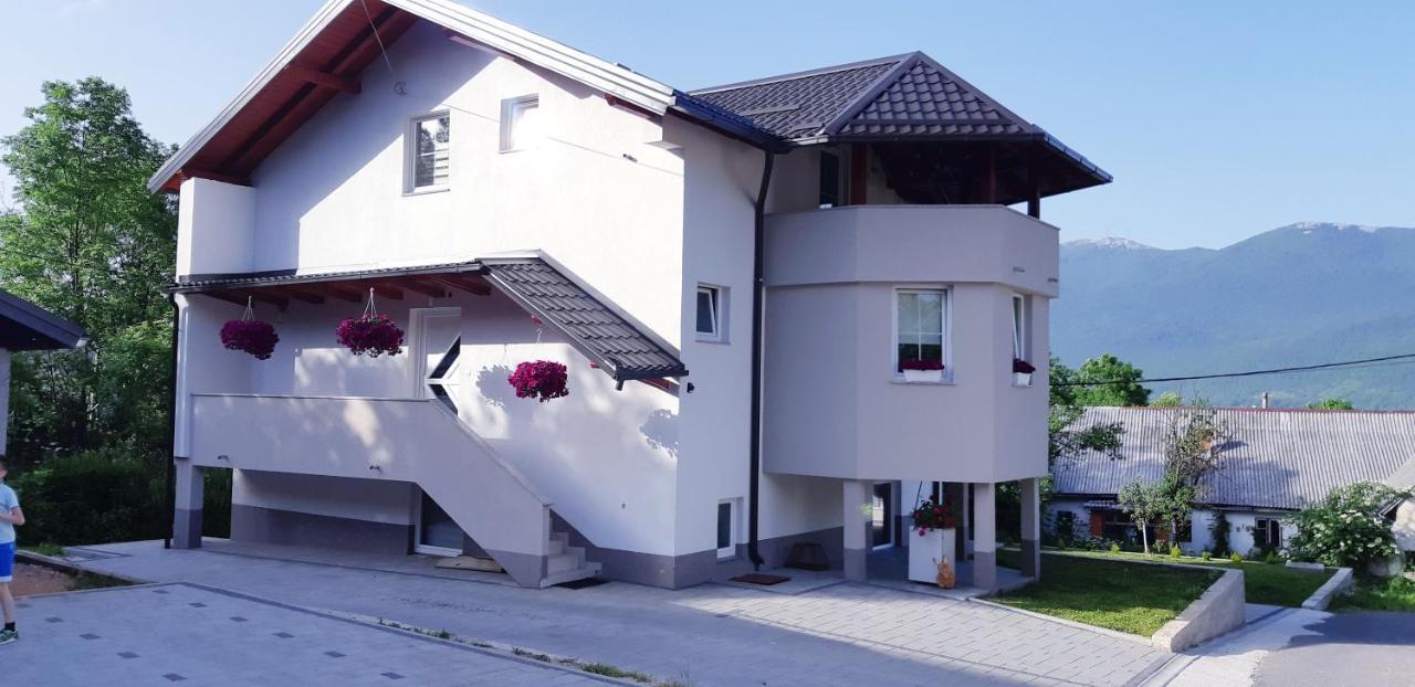 Apartmani Bilic Korenica Exterior foto